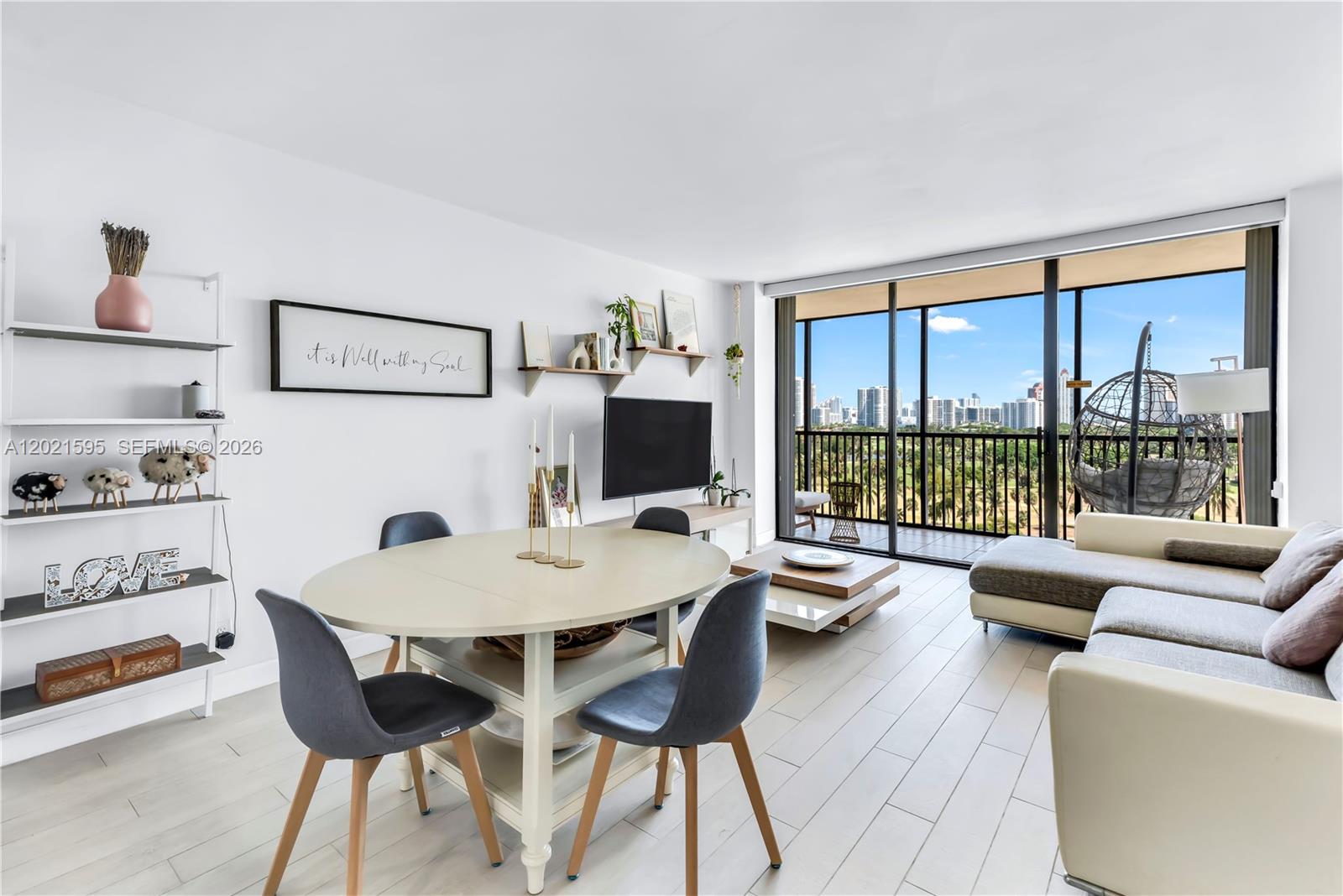 Country Club - Turnberry - Residential
