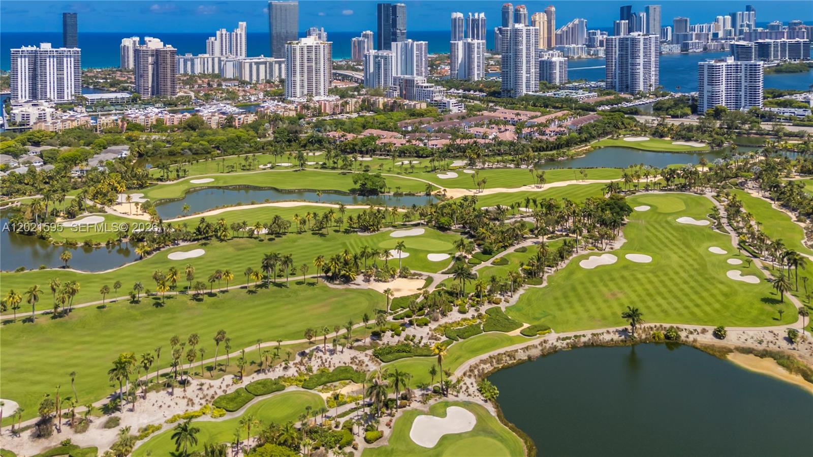 Country Club - Turnberry - Residential