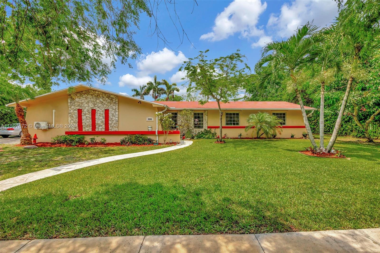 Property for Sale at 8831 Sw 152nd St St, Palmetto Bay, Miami-Dade County, Florida - Bedrooms: 6 
Bathrooms: 3  - $1,250,000