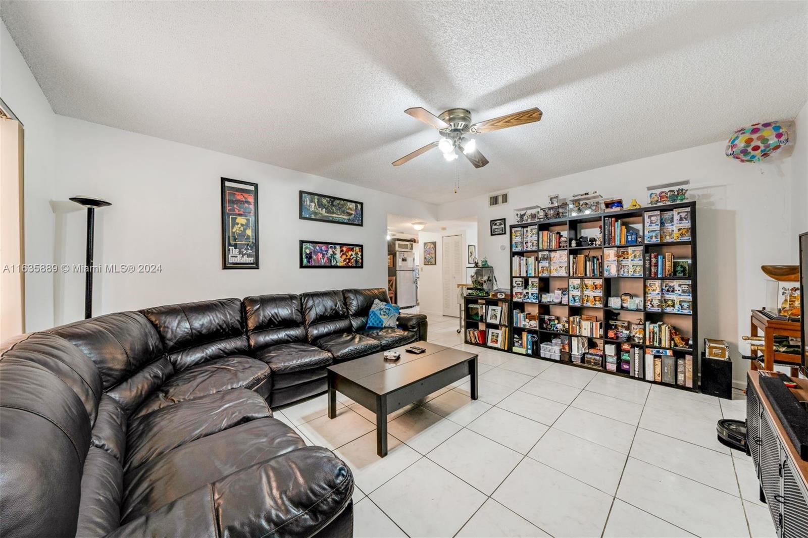 Photo 9 of 18 of 2921 SW 10th St 36 condo