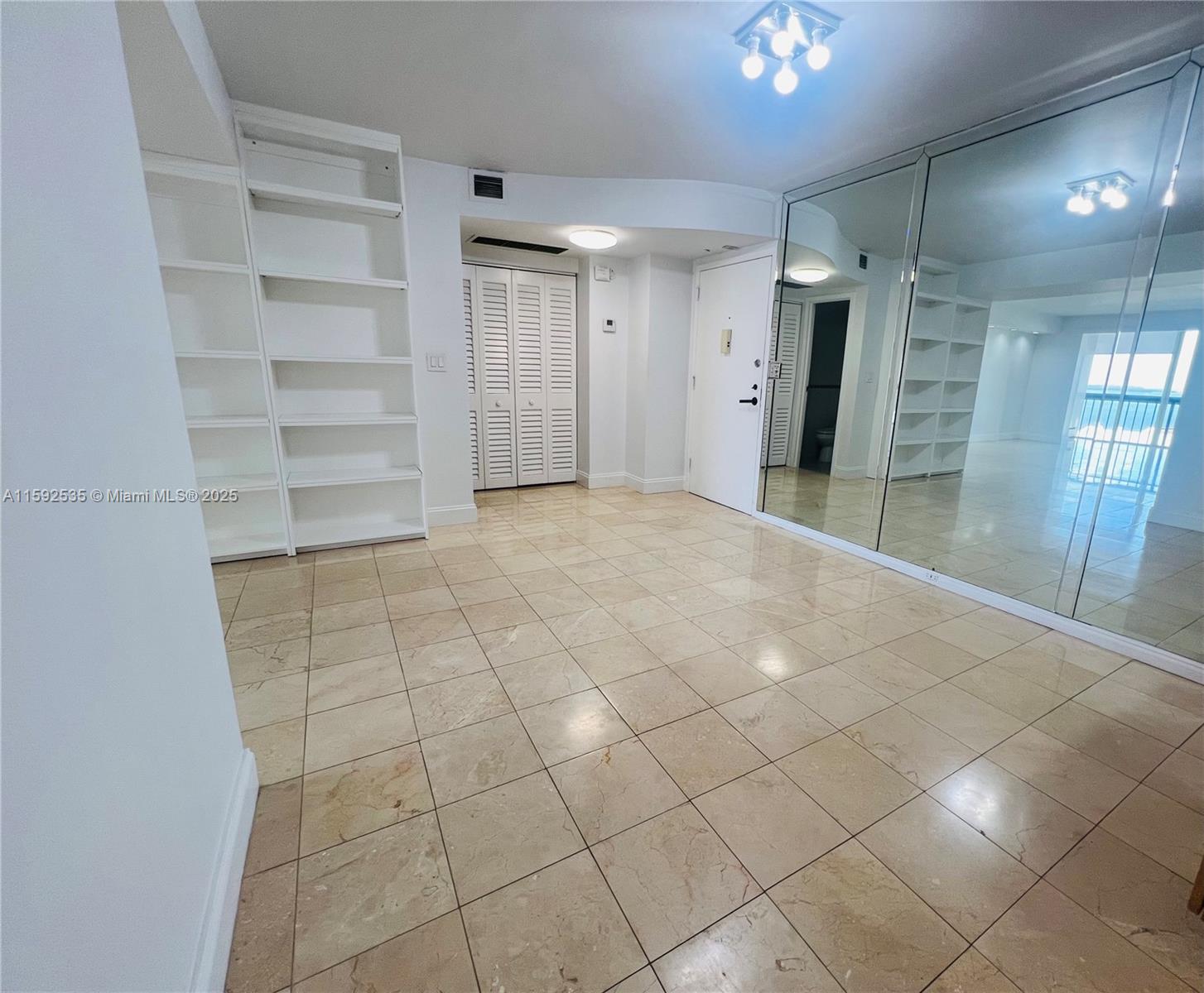 BRICKELL BAY CLUB CONDO - Residential