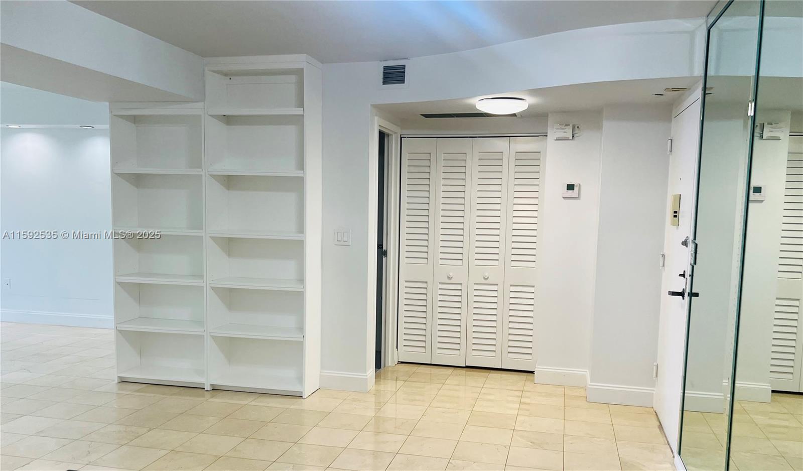 BRICKELL BAY CLUB CONDO - Residential