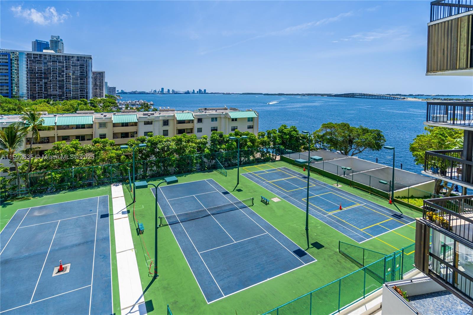 BRICKELL BAY CLUB CONDO - Residential
