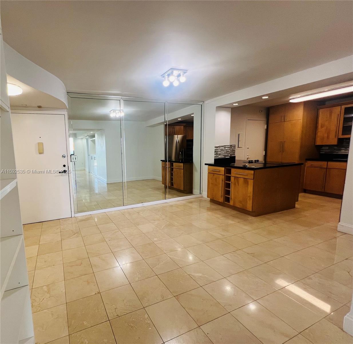 BRICKELL BAY CLUB CONDO - Residential