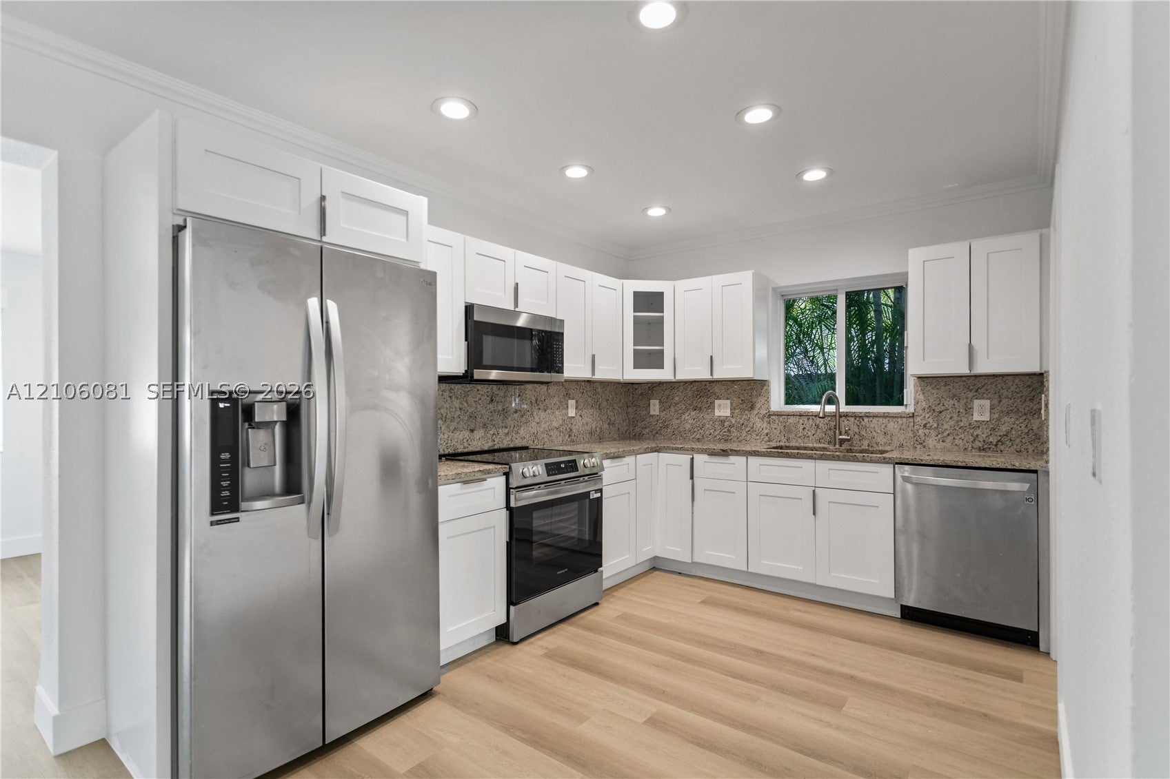 28 SE 7th St
