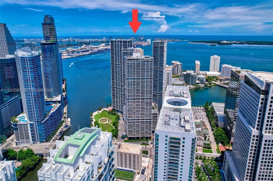 Unique opportunity to live in the iconic Icon Brickell. Stunning corner residence featuring double-height ceilings and direct ocean views from every room. Professionally furnished, this unit offers 3 bedrooms and 2 bathrooms, all with water views. The kitchen is equipped with top-of-the-line appliances.
The building provides five-star amenities, including a spa, sauna, pool, and a state-of-the-art fitness center overlooking the bay. The unit includes one assigned parking space, and a second vehicle may be accommodated through valet parking.