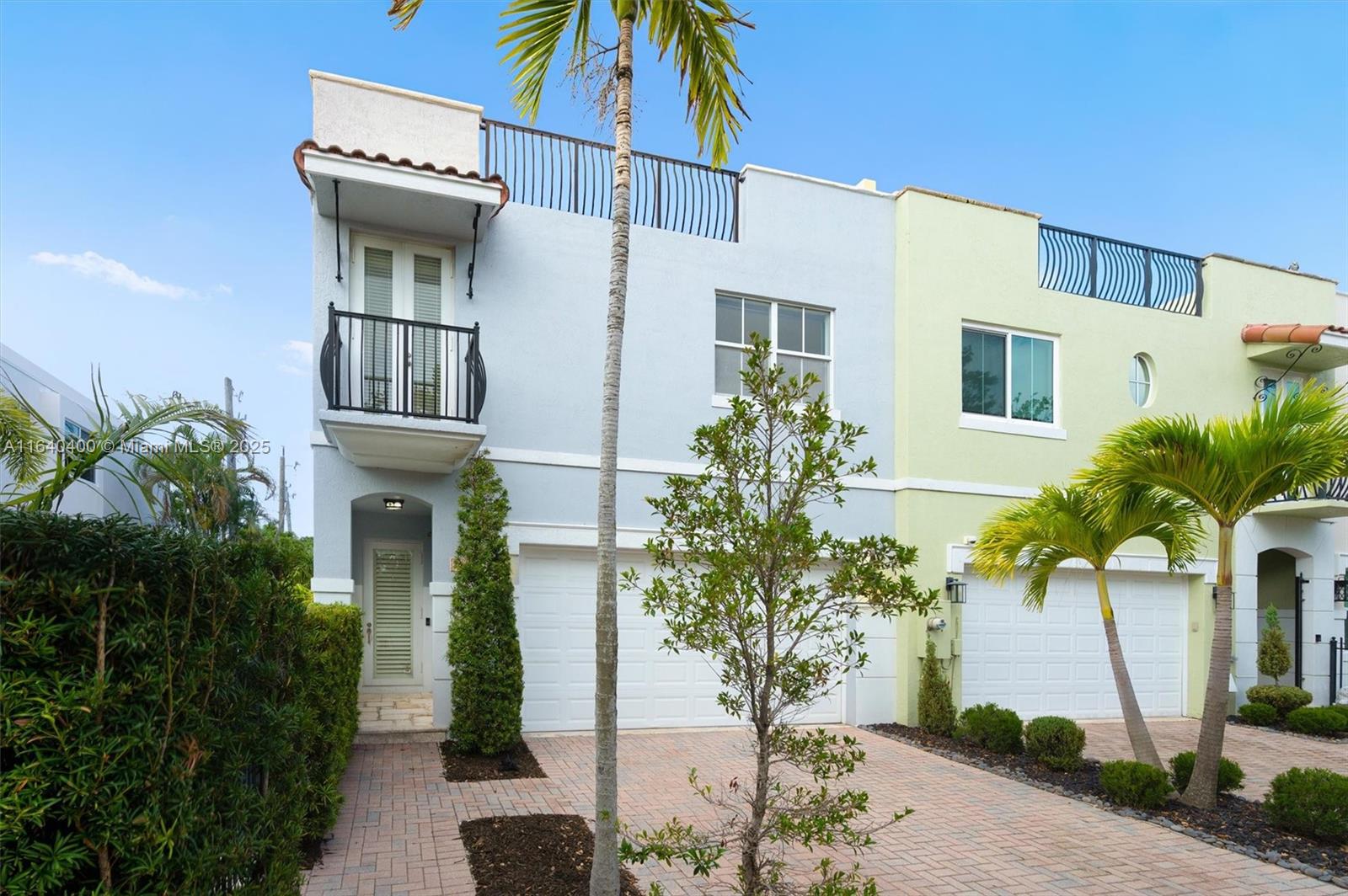 Property for Sale at 2515 Ne 18th St, Fort Lauderdale, Broward County, Florida - Bedrooms: 3 
Bathrooms: 5  - $1,579,000