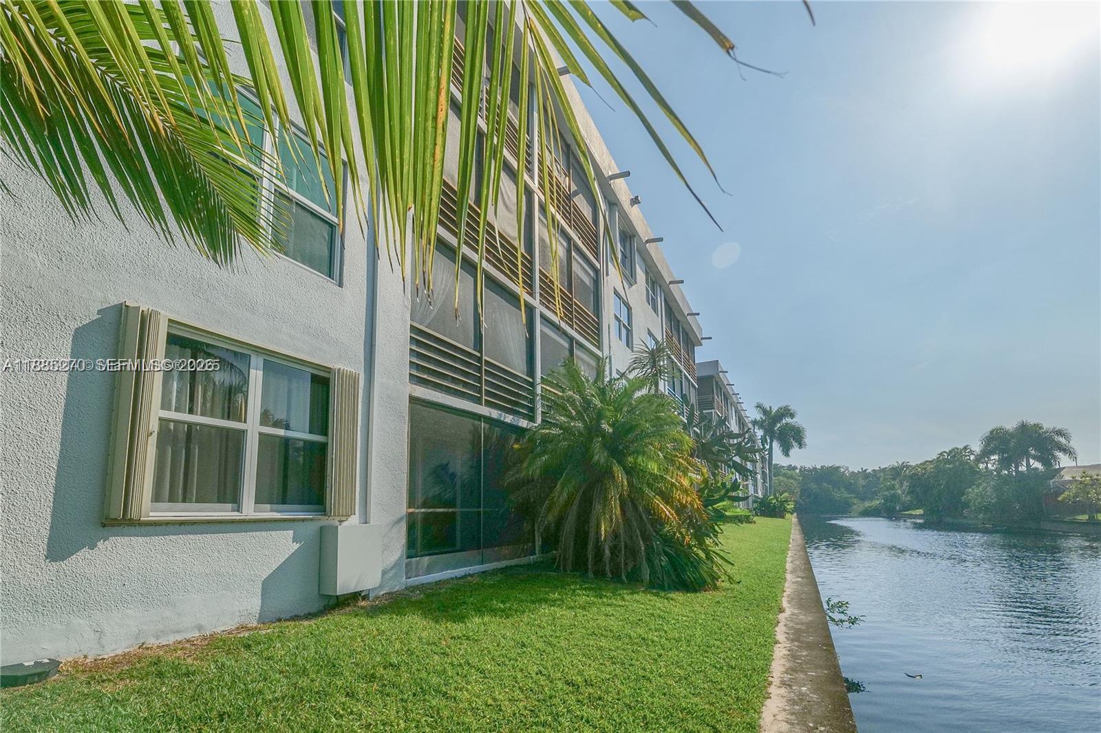 ROYAL PARK CONDO - Residential