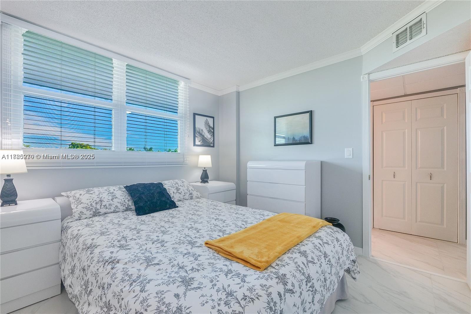 ROYAL PARK CONDO - Residential