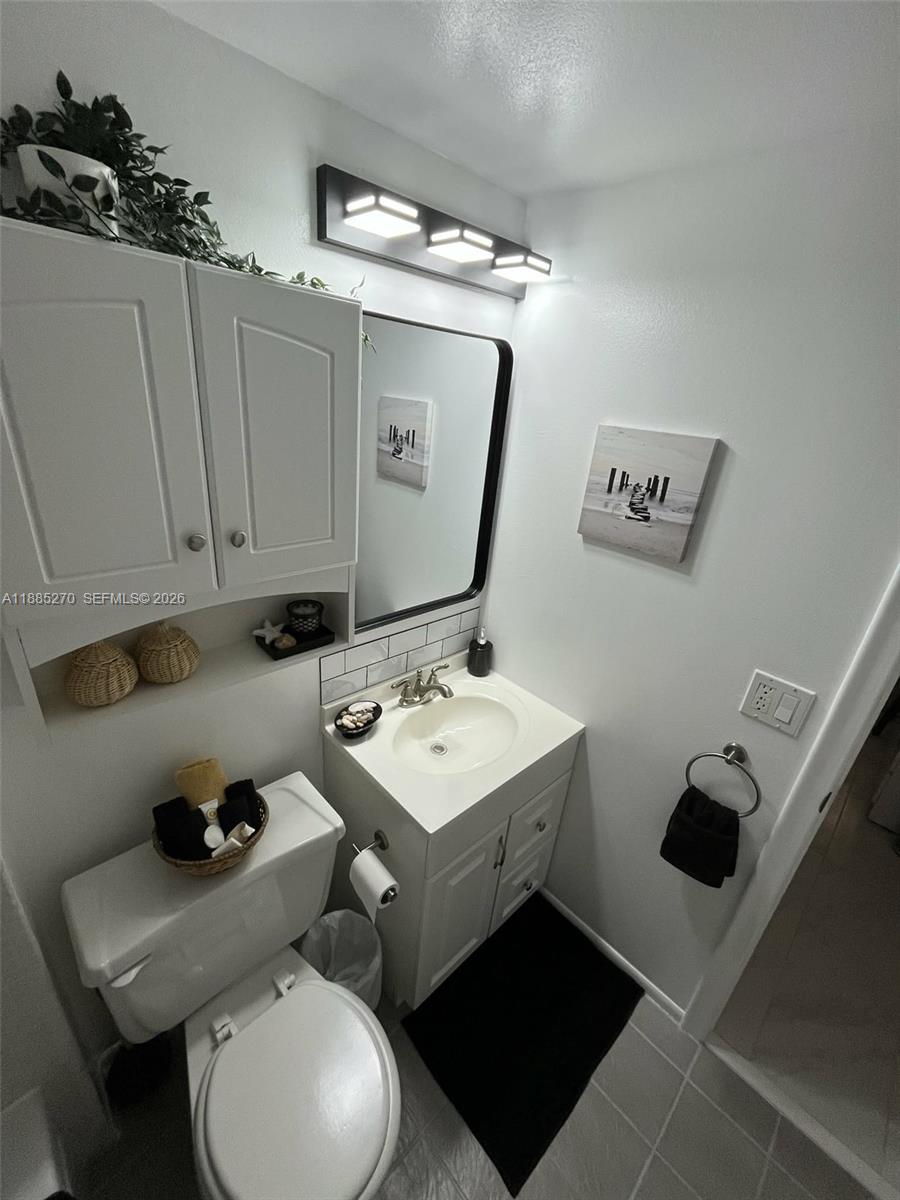 ROYAL PARK CONDO - Residential