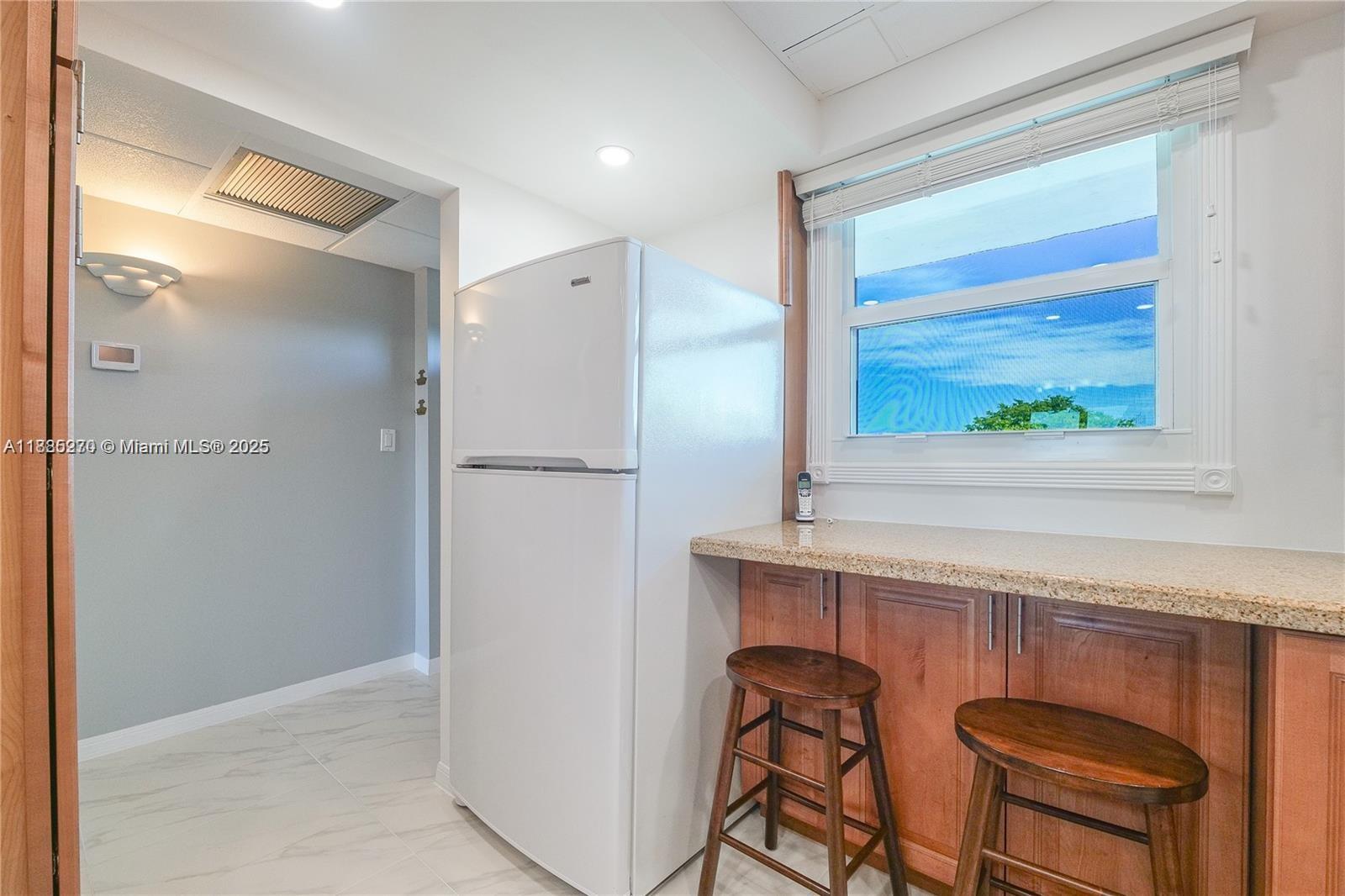 ROYAL PARK CONDO - Residential