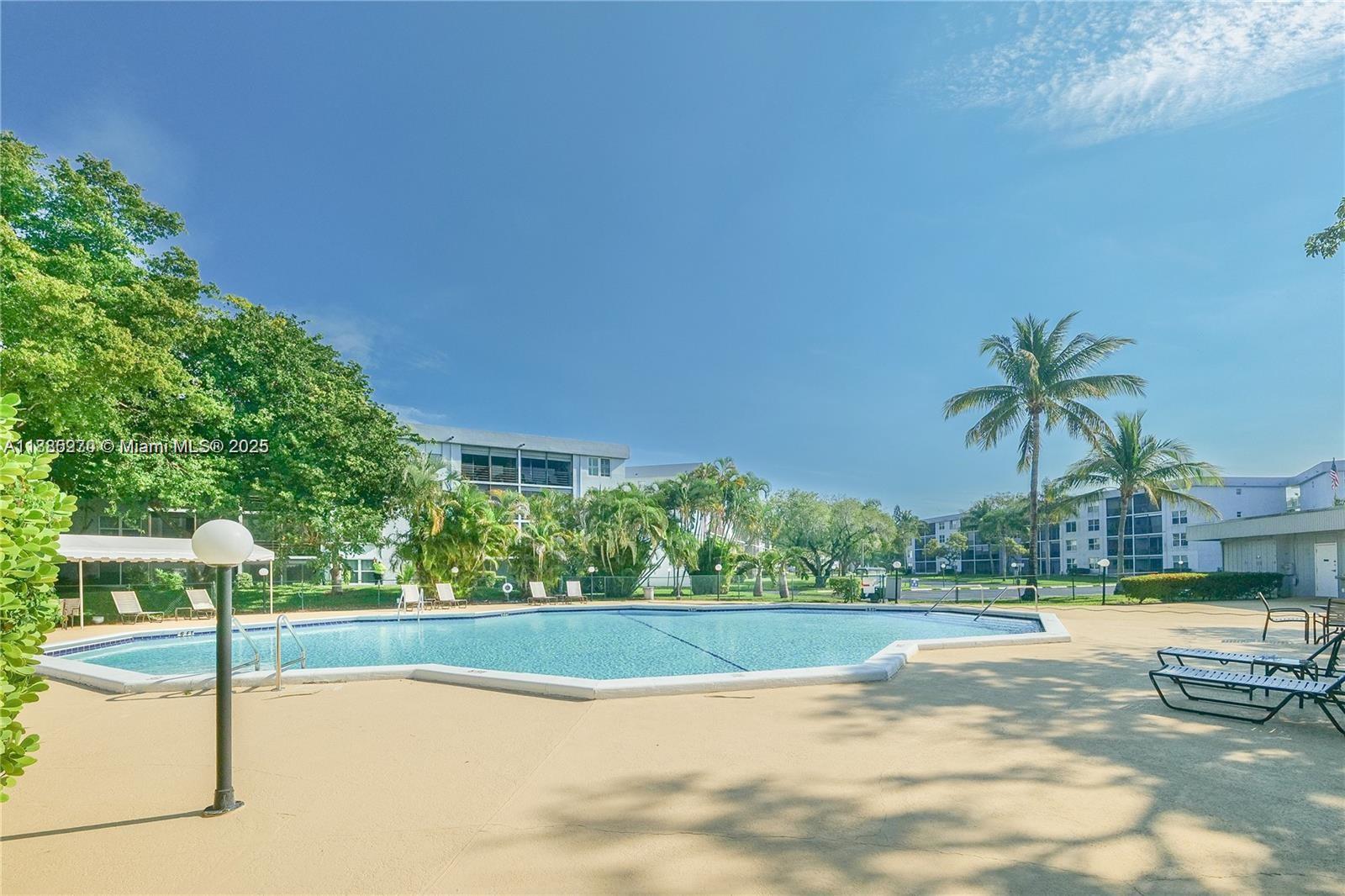 ROYAL PARK CONDO - Residential