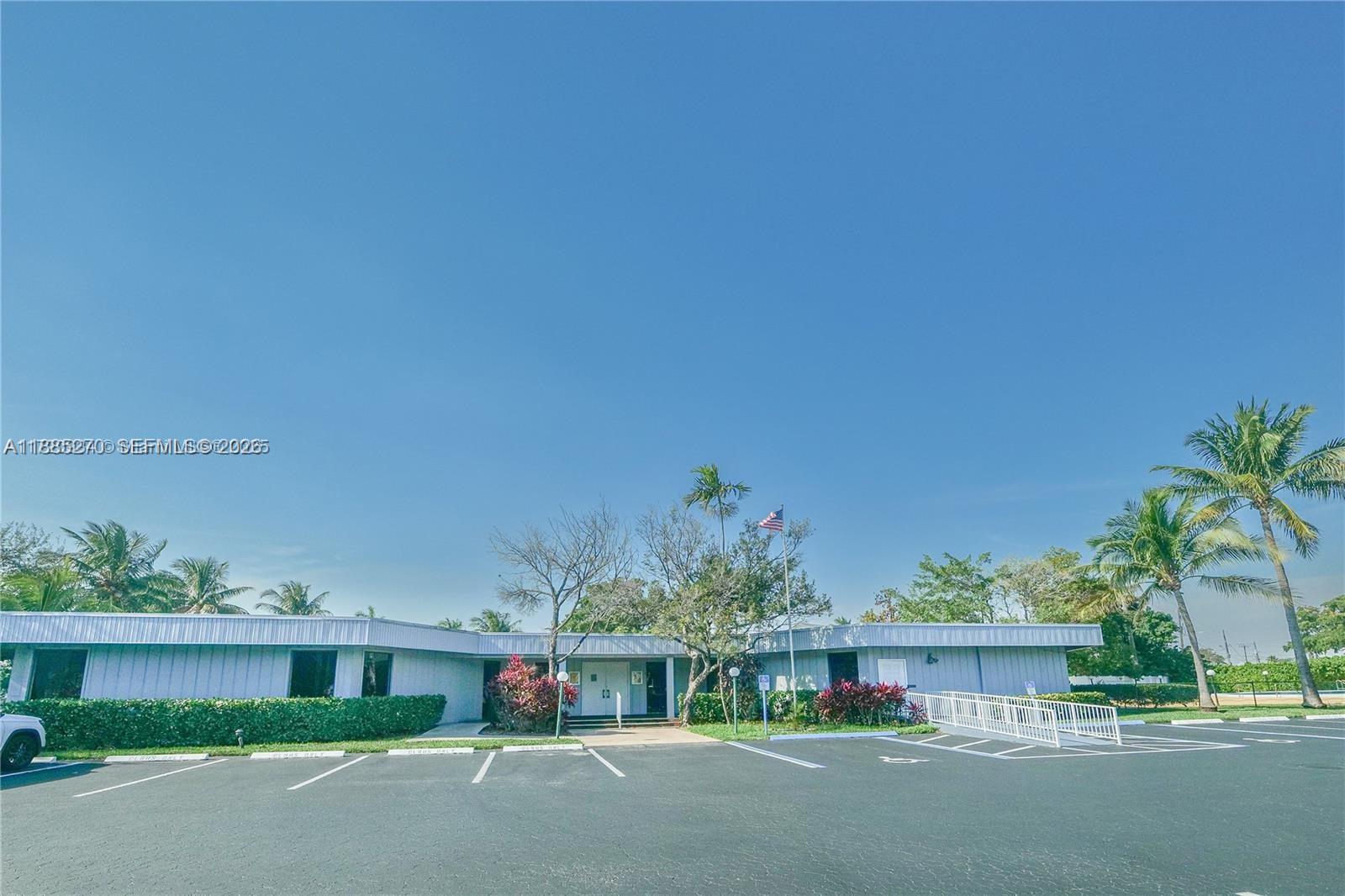 ROYAL PARK CONDO - Residential