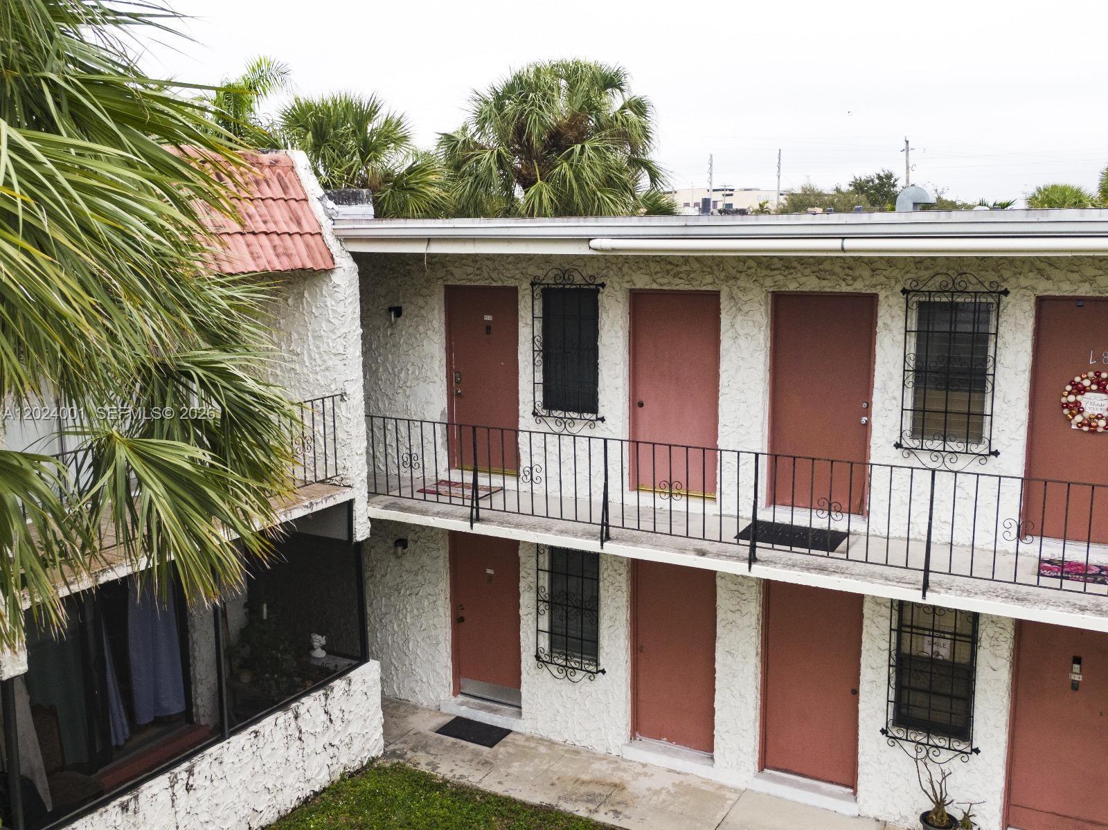 CASA GRANADA CONDO - Residential
