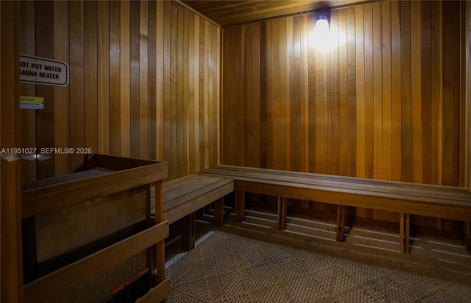 METROPOLIS I AT DADELAND - Residential