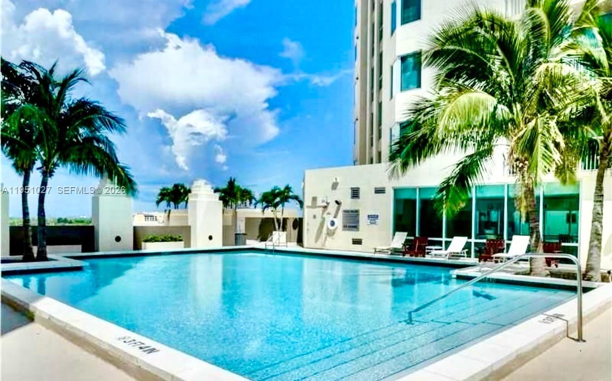 METROPOLIS I AT DADELAND - Residential