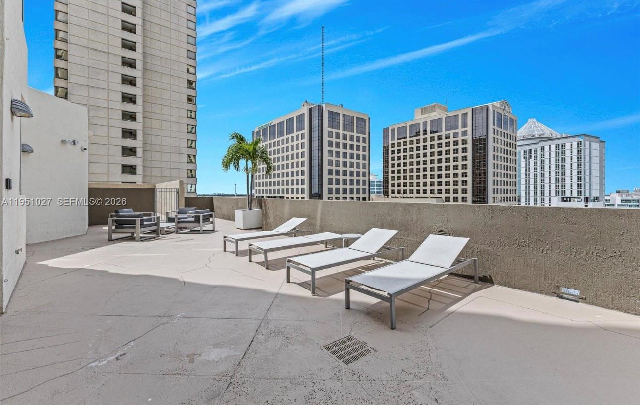 METROPOLIS I AT DADELAND - Residential