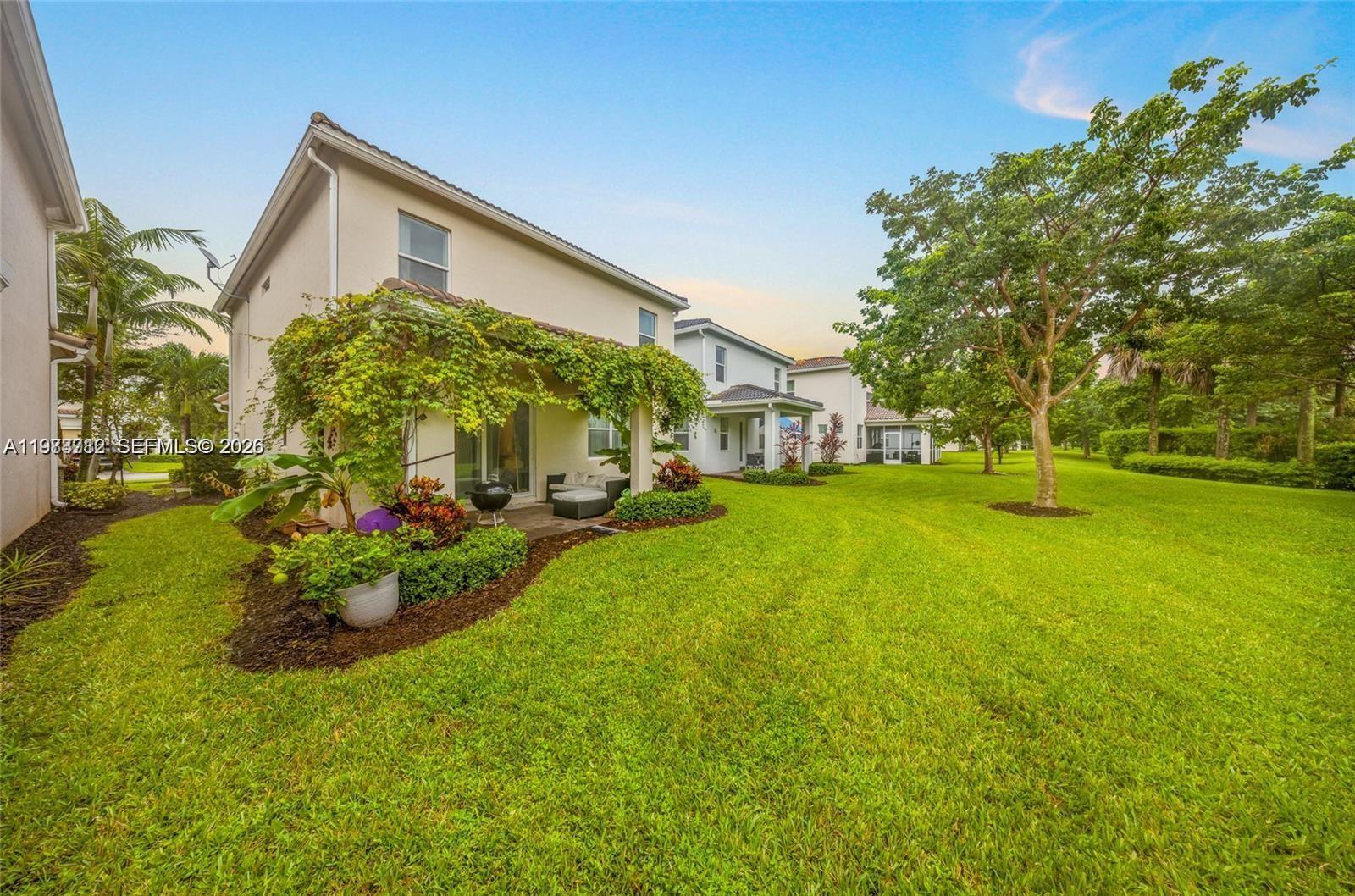 HILLCREST COUNTRY CLUB NO - Residential