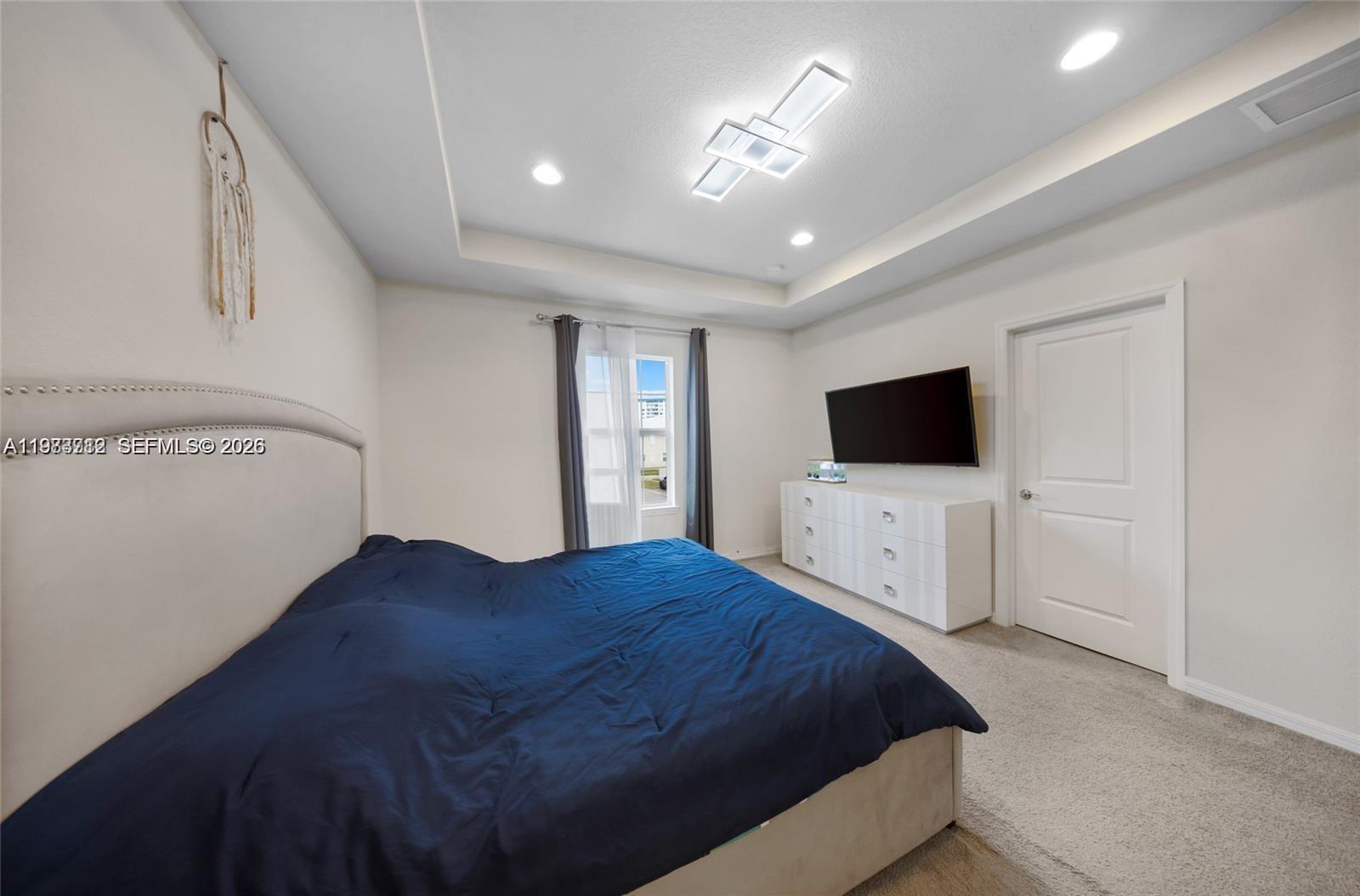 HILLCREST COUNTRY CLUB NO - Residential