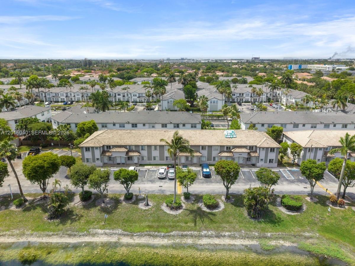 DORAL GRAND CONDO - Residential Lease
