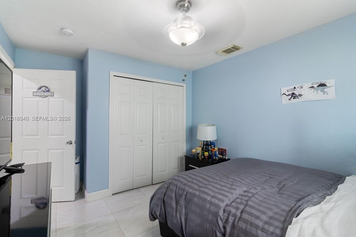 DORAL GRAND CONDO - Residential Lease