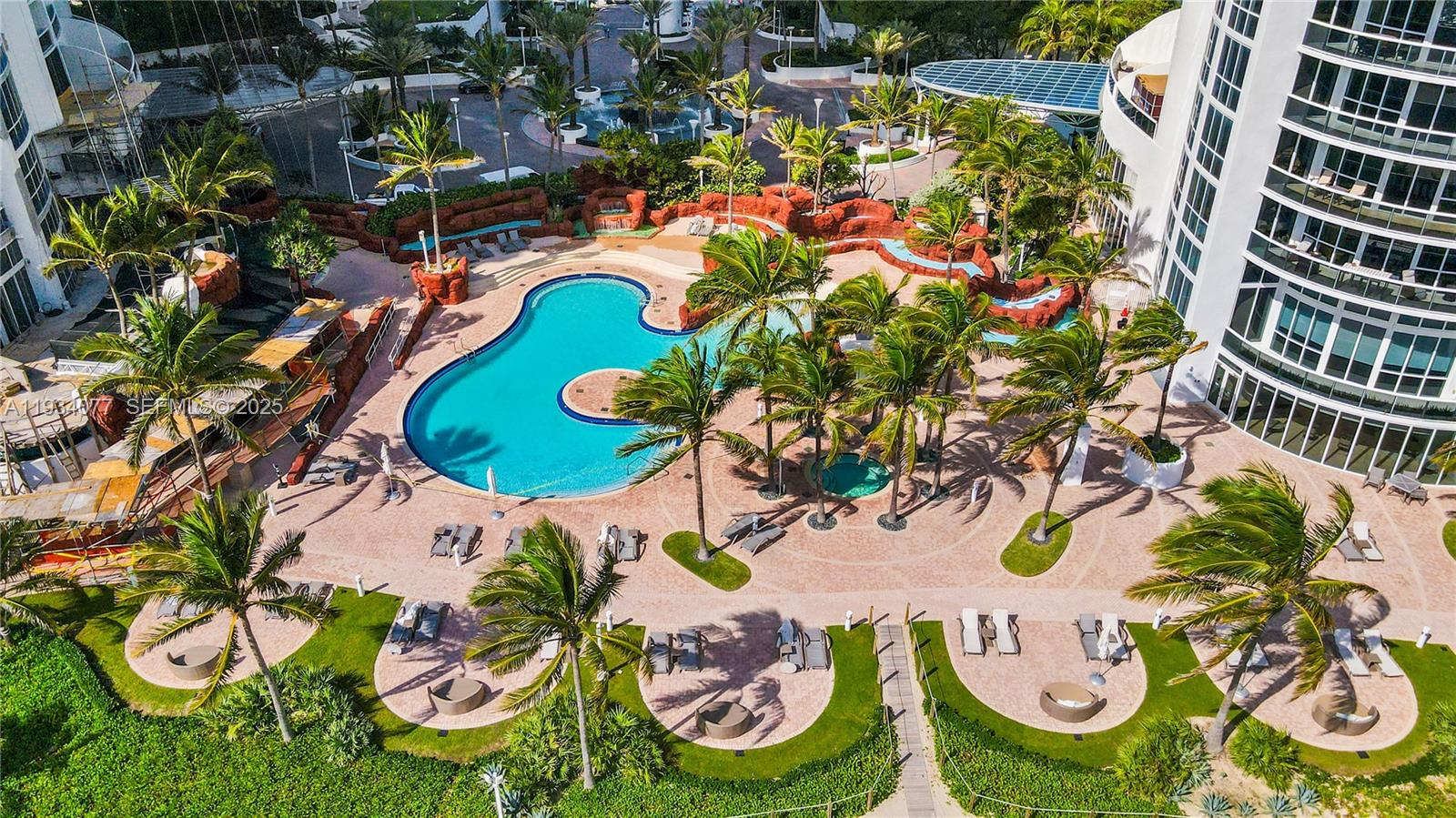 TRUMP ROYALE CONDO - Residential