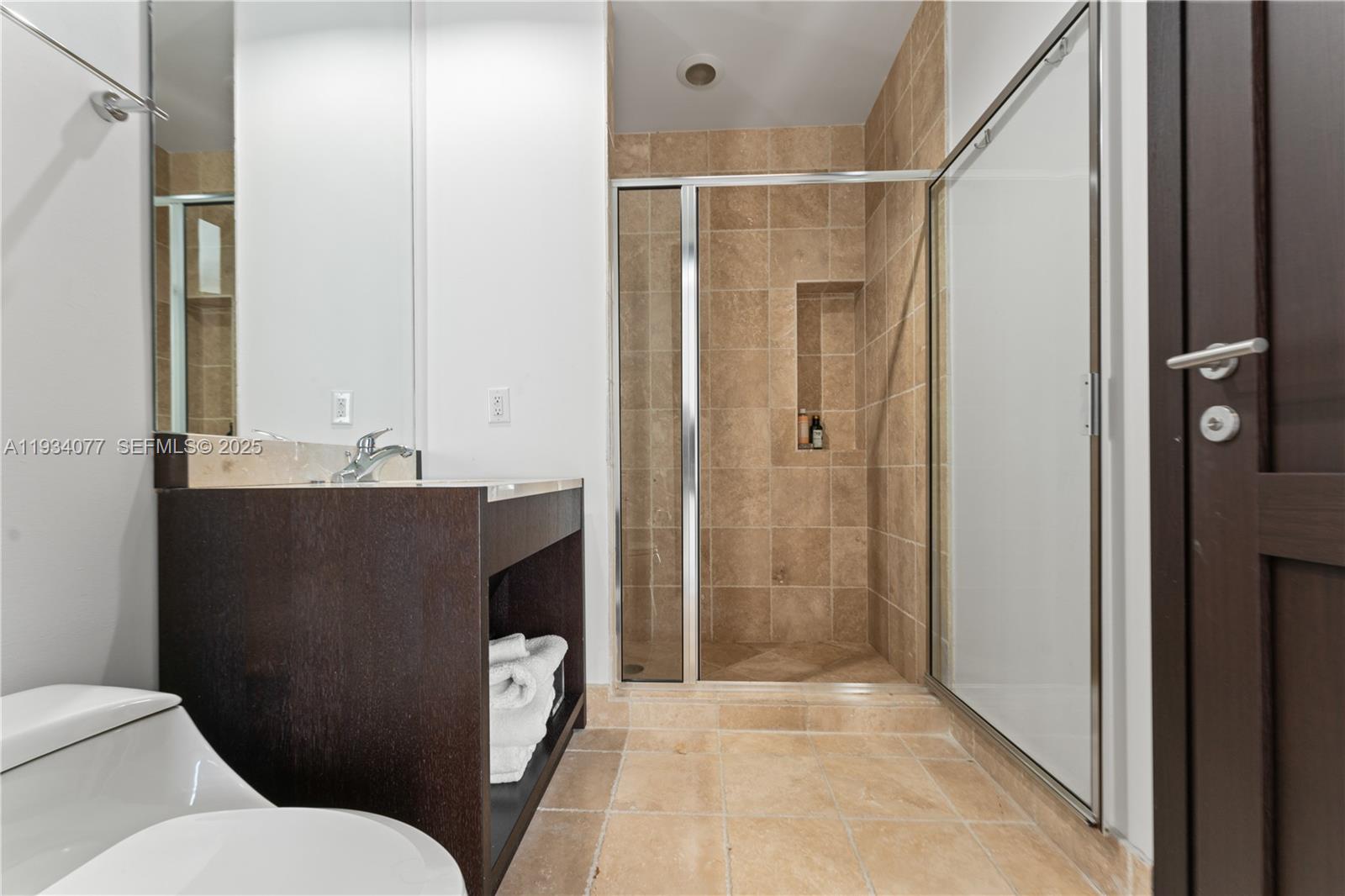 TRUMP ROYALE CONDO - Residential