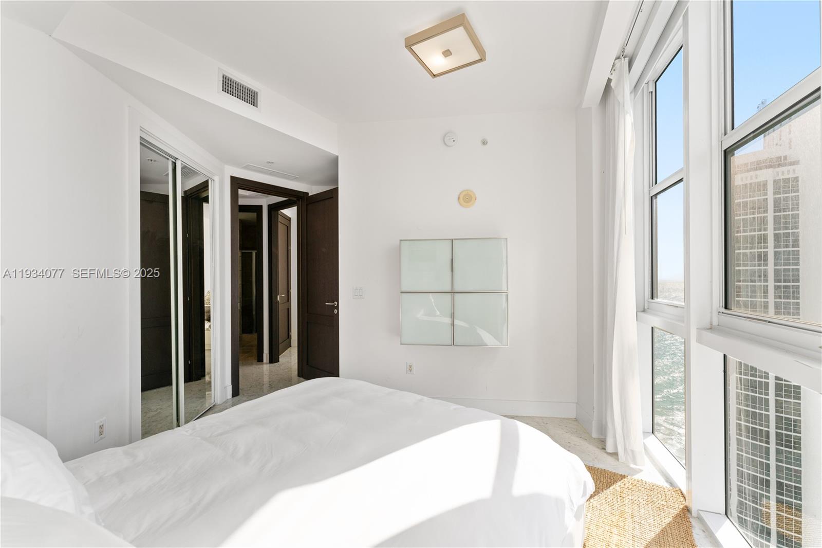 TRUMP ROYALE CONDO - Residential