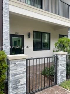 Property for Sale at 4755 Nw 83rd Path, Doral, Miami-Dade County, Florida - Bedrooms: 3 
Bathrooms: 3.5  - $780,000