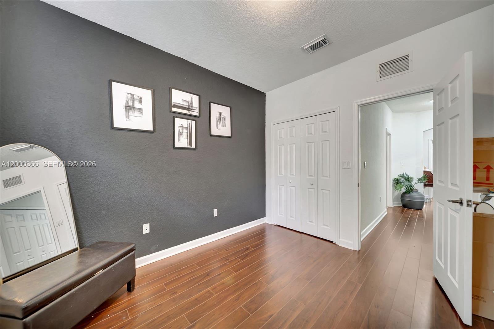 ISLANDS AT DORAL 1ST ADDN - Residential