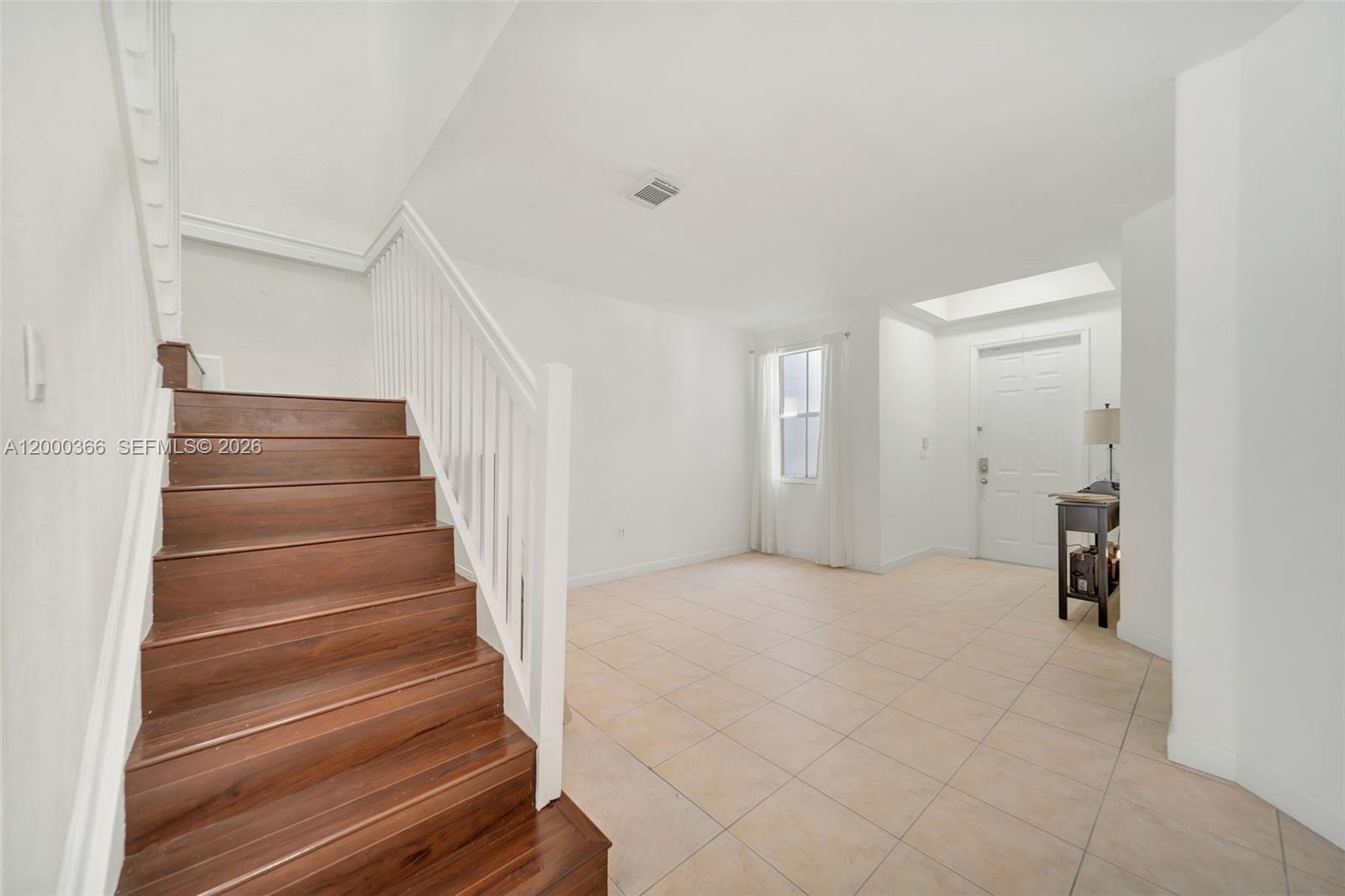 ISLANDS AT DORAL 1ST ADDN - Residential