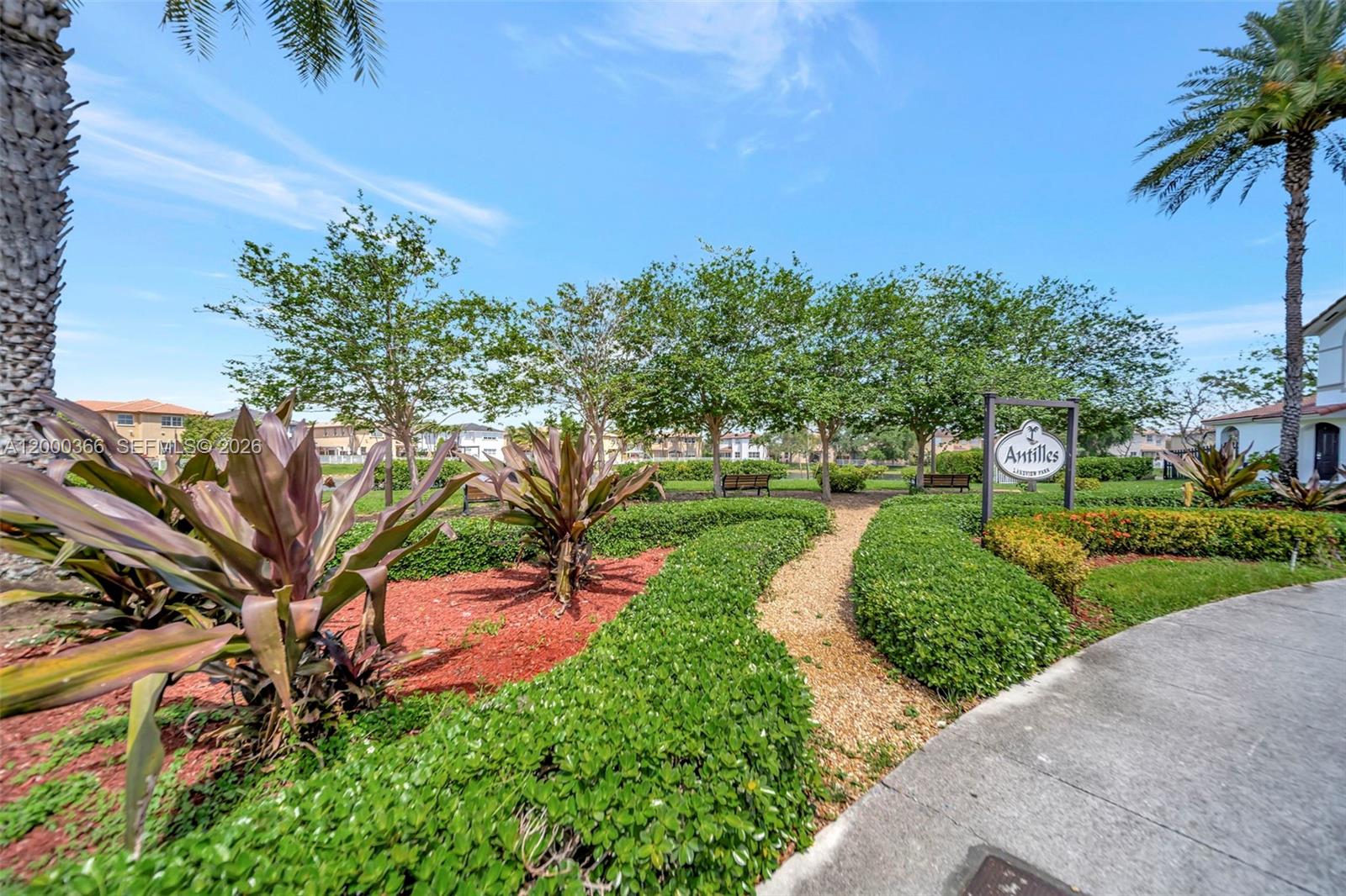 ISLANDS AT DORAL 1ST ADDN - Residential