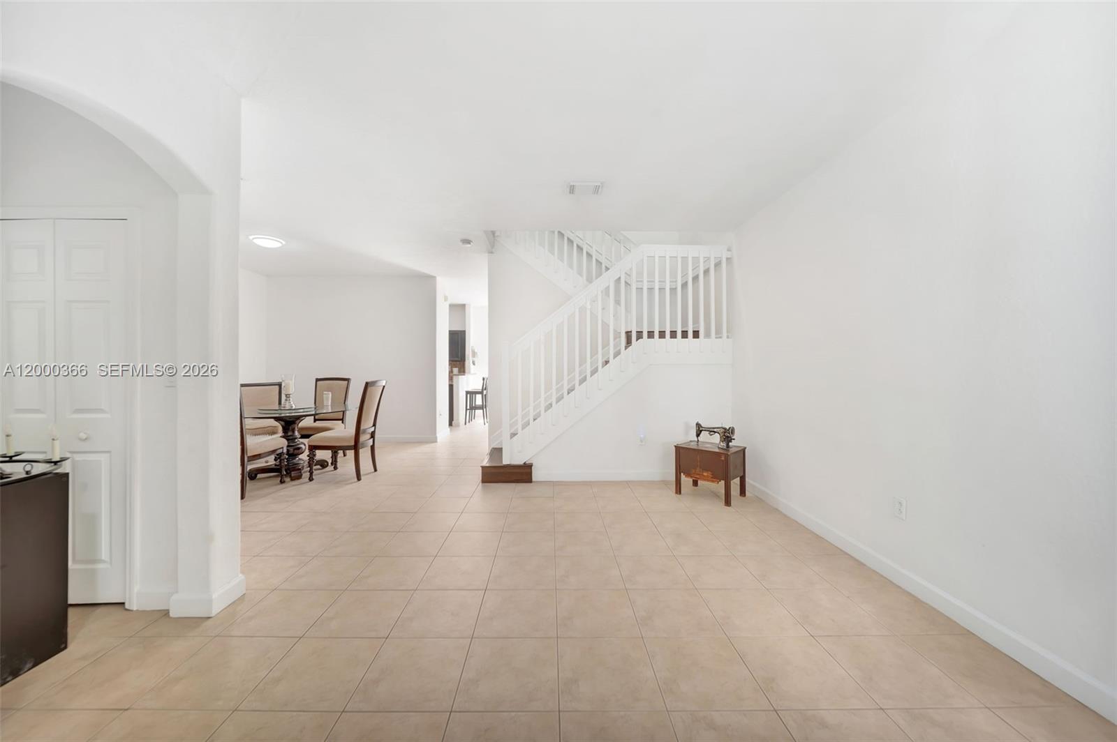 ISLANDS AT DORAL 1ST ADDN - Residential