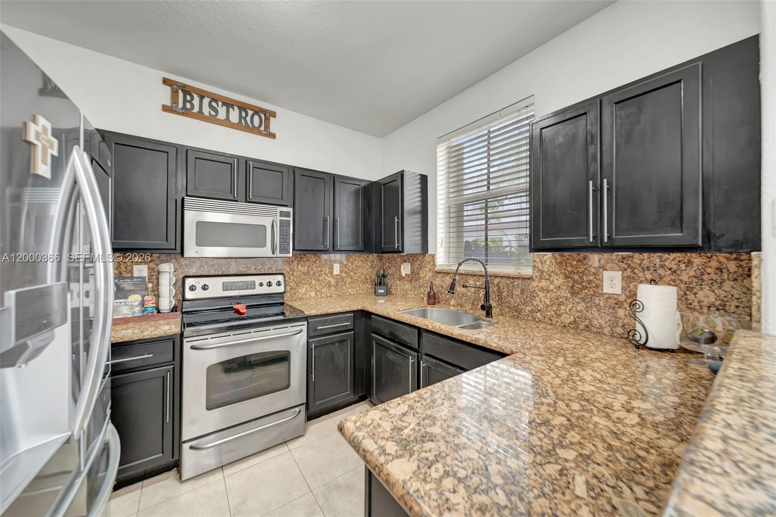 ISLANDS AT DORAL 1ST ADDN - Residential