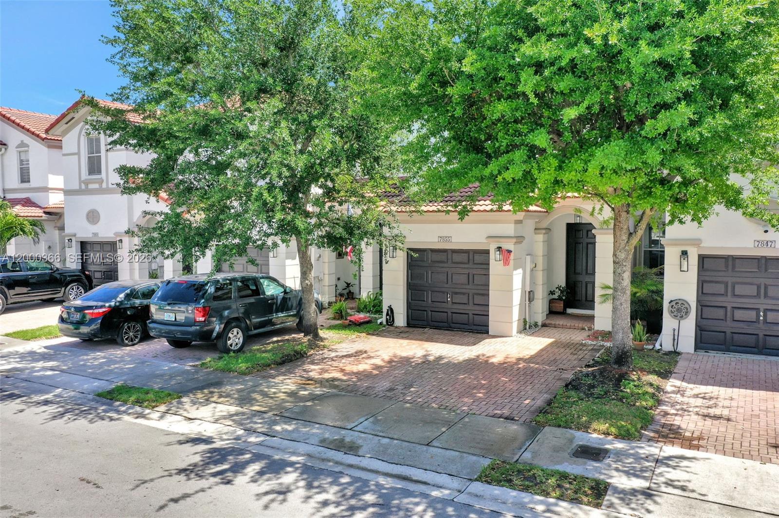 ISLANDS AT DORAL 1ST ADDN - Residential