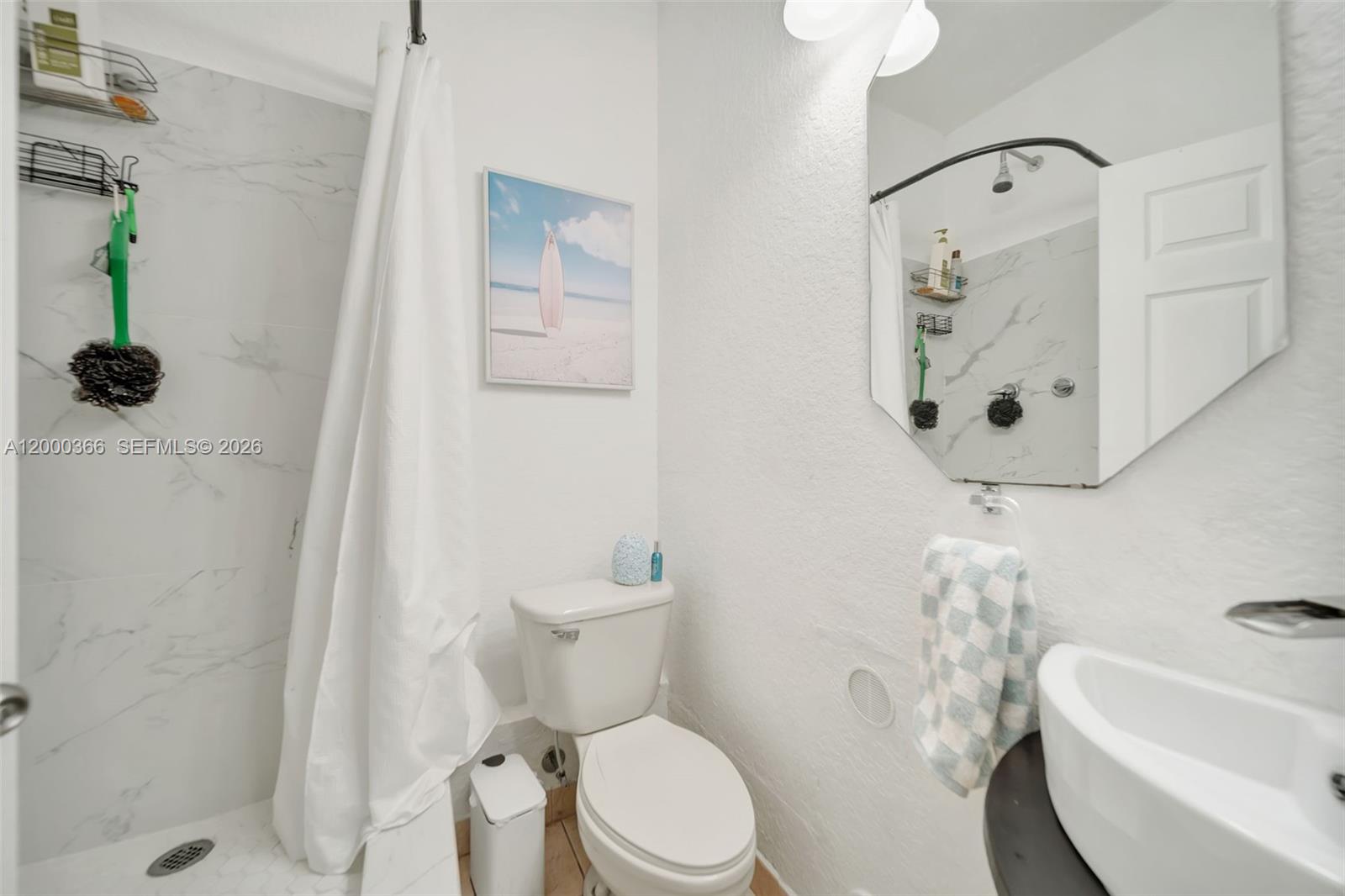 ISLANDS AT DORAL 1ST ADDN - Residential