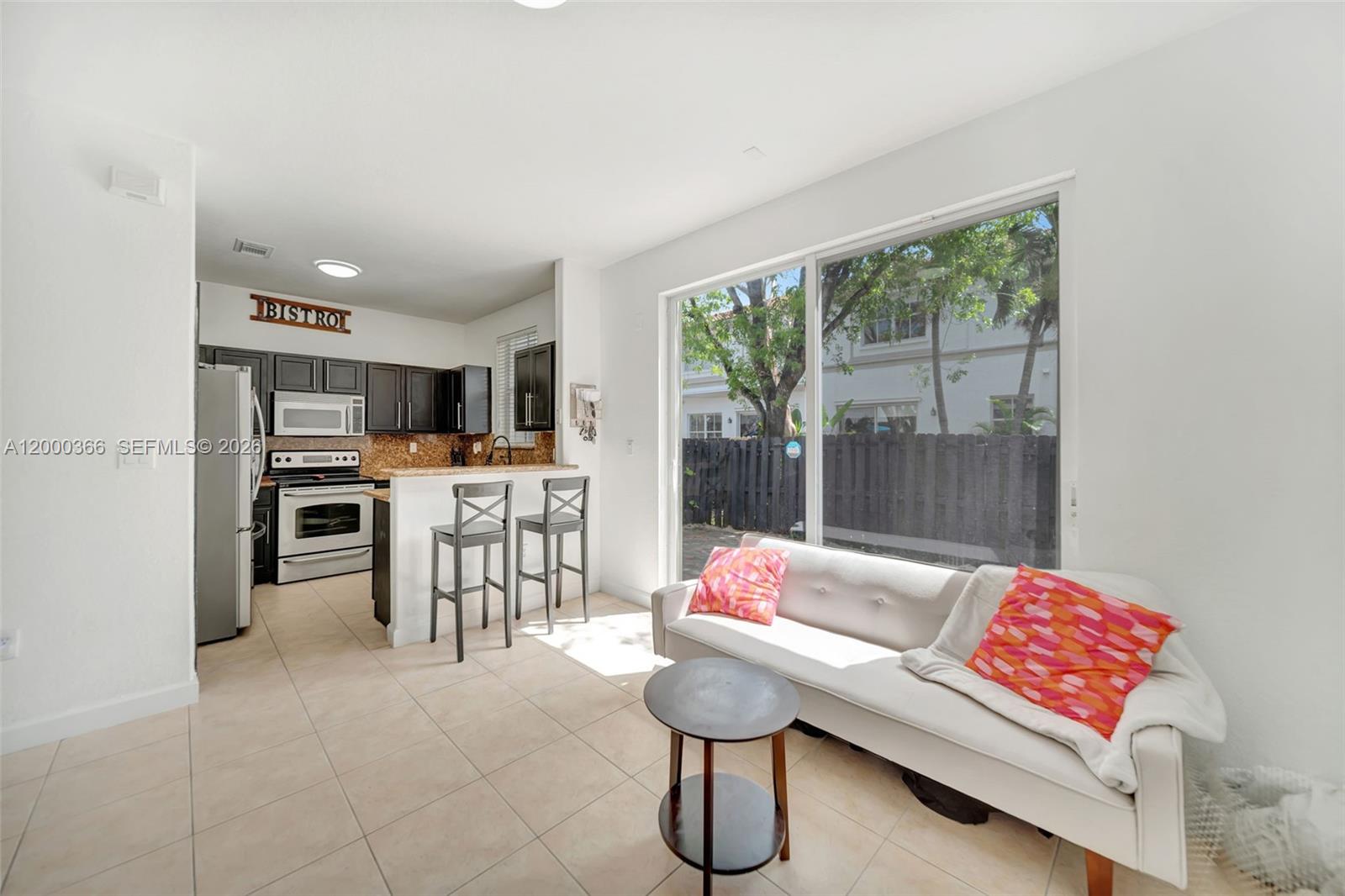 ISLANDS AT DORAL 1ST ADDN - Residential