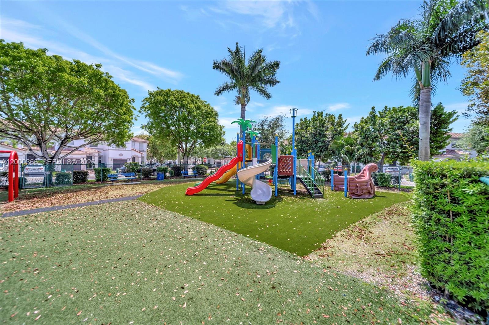 ISLANDS AT DORAL 1ST ADDN - Residential