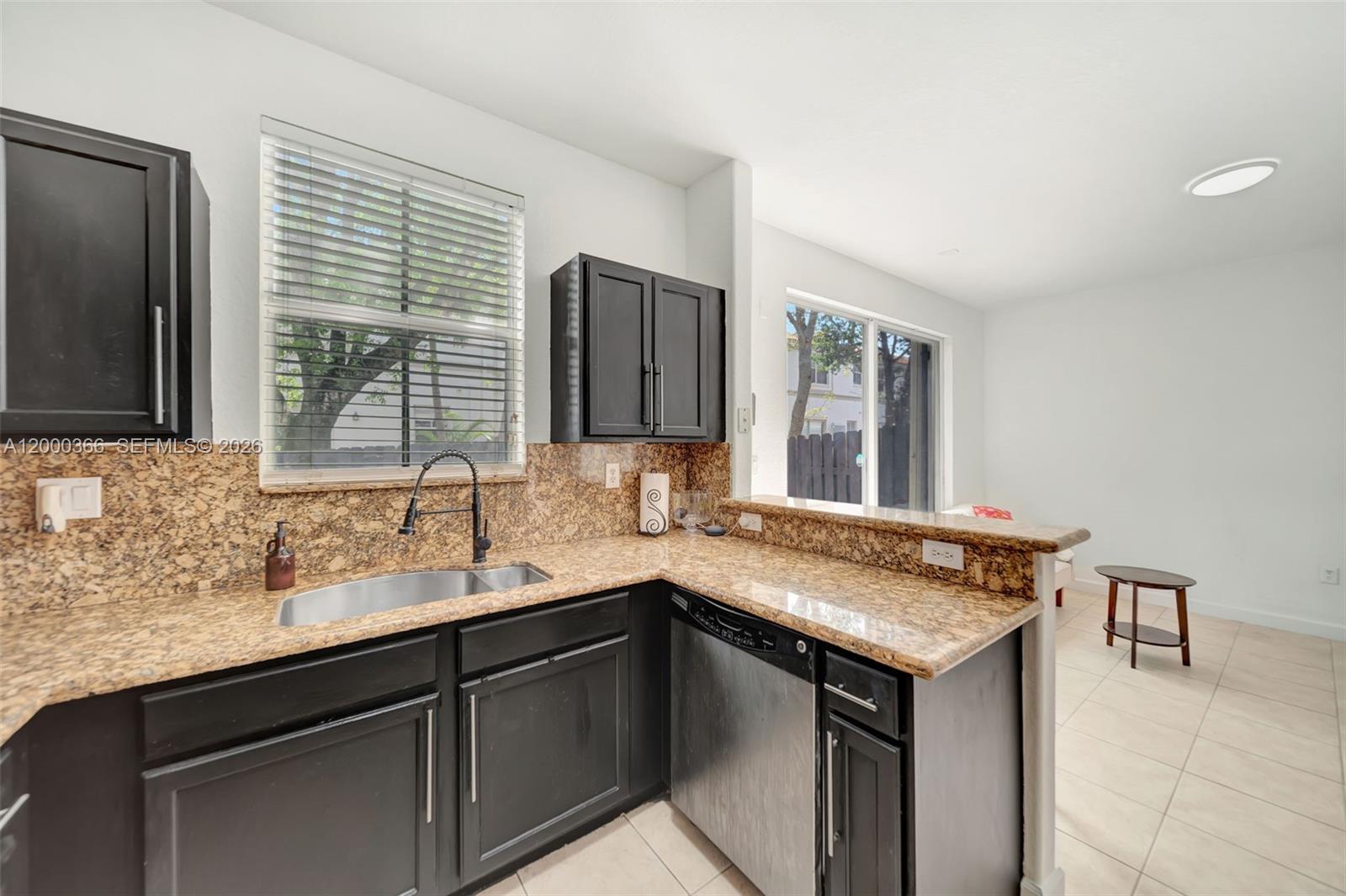 ISLANDS AT DORAL 1ST ADDN - Residential