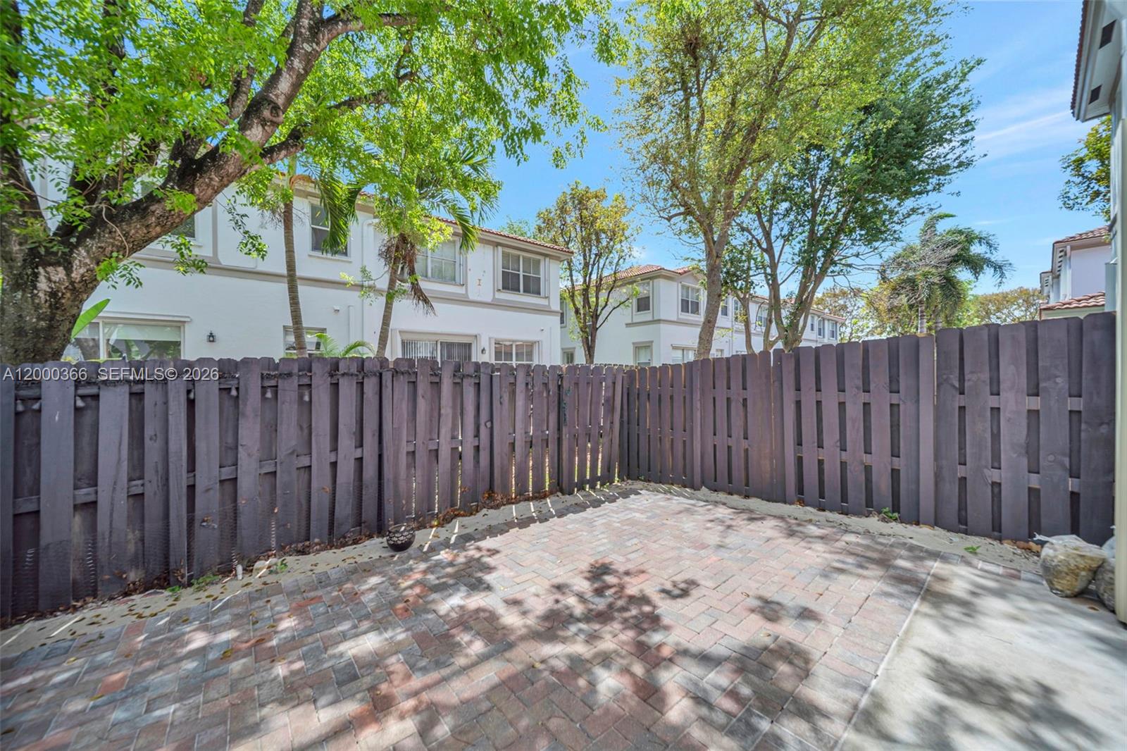 ISLANDS AT DORAL 1ST ADDN - Residential