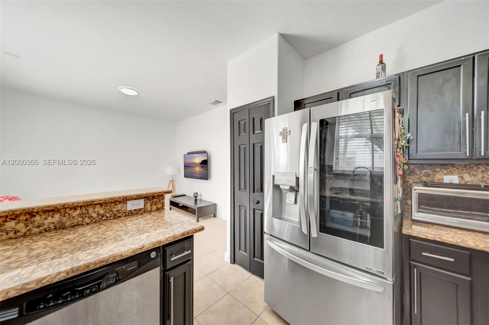 ISLANDS AT DORAL 1ST ADDN - Residential