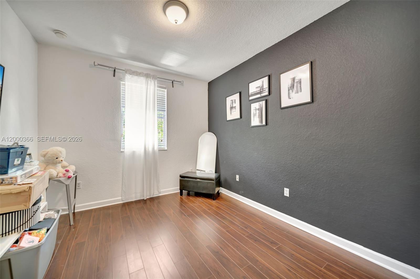 ISLANDS AT DORAL 1ST ADDN - Residential