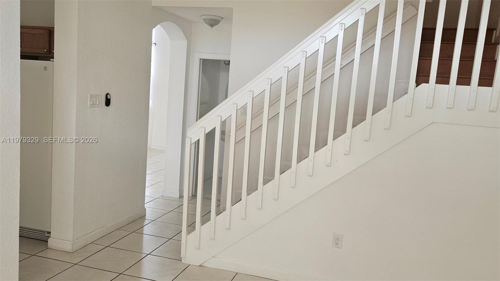 FOREST LAKES COUNTRY GARD - Residential Lease