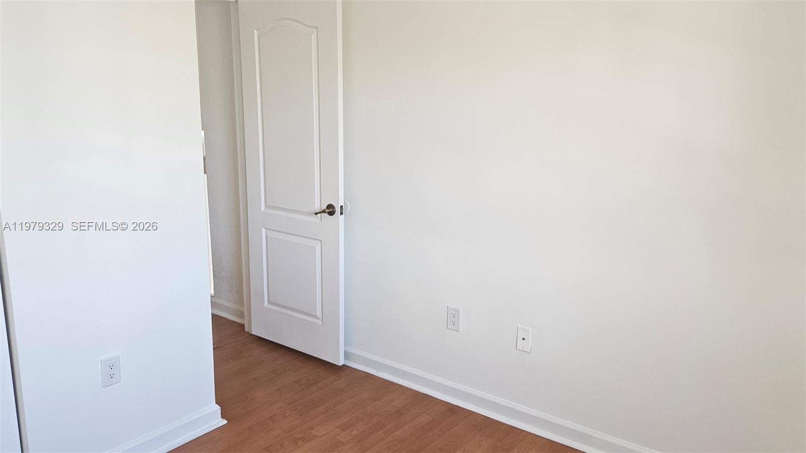 FOREST LAKES COUNTRY GARD - Residential Lease