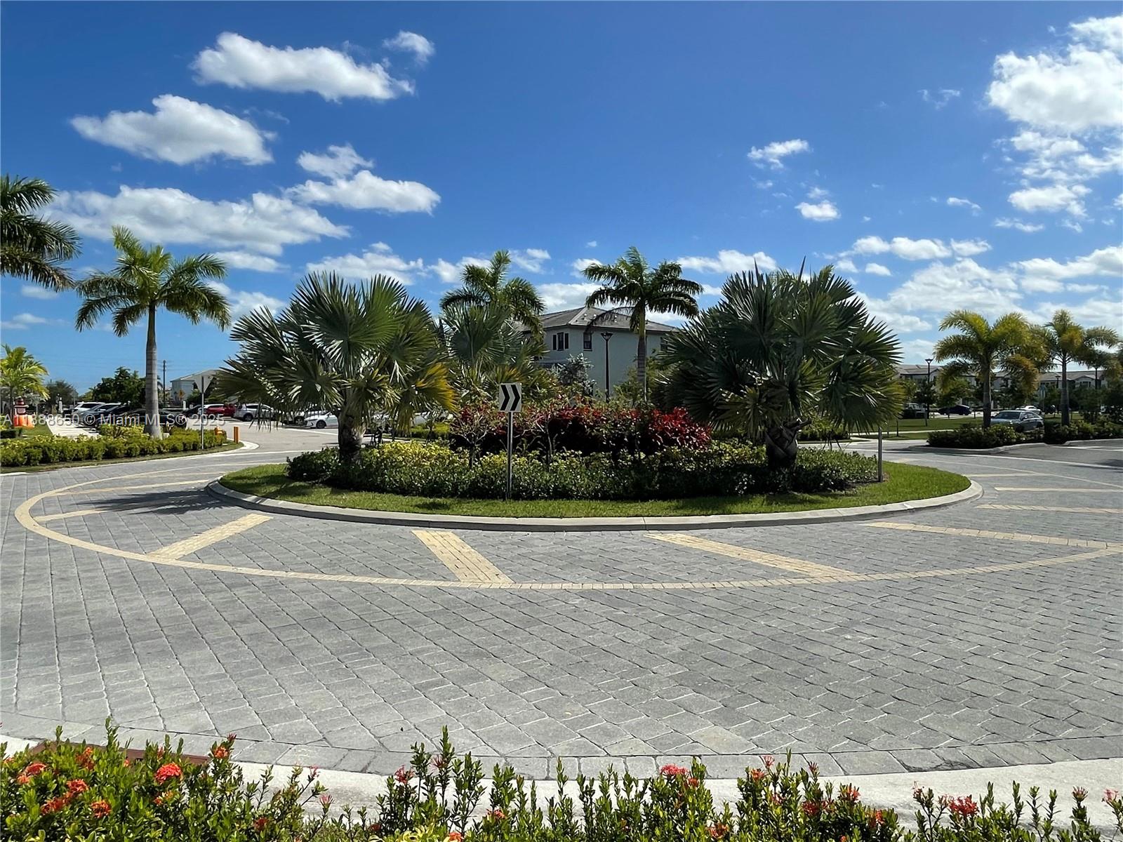 PINE ISLE - Residential