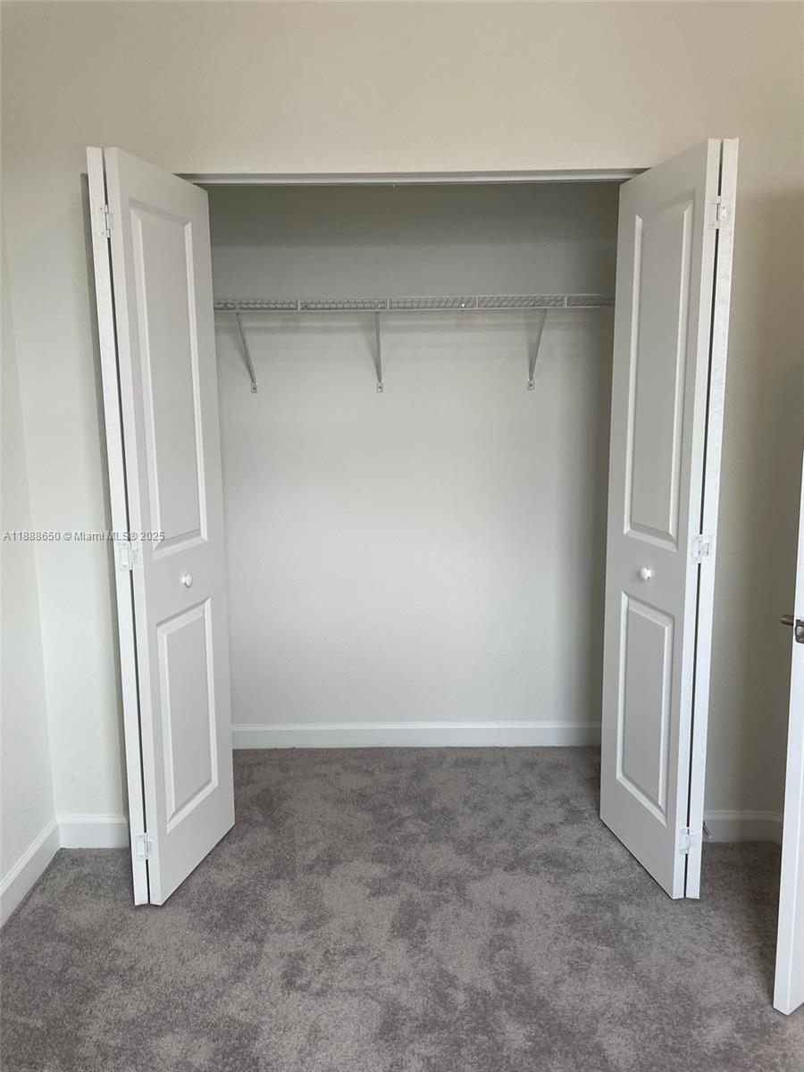 PINE ISLE - Residential