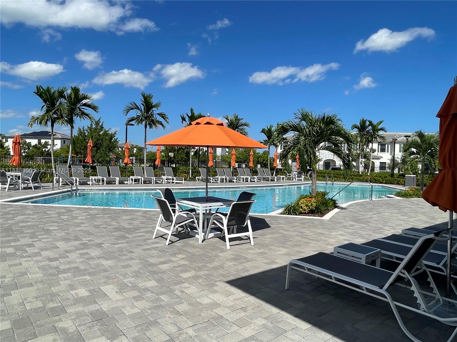 PINE ISLE - Residential