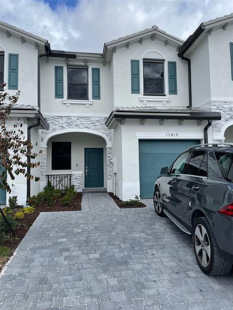 Photo of 13419 SW 287th Ter, Homestead, FL 33033 (MLS # A11888650)