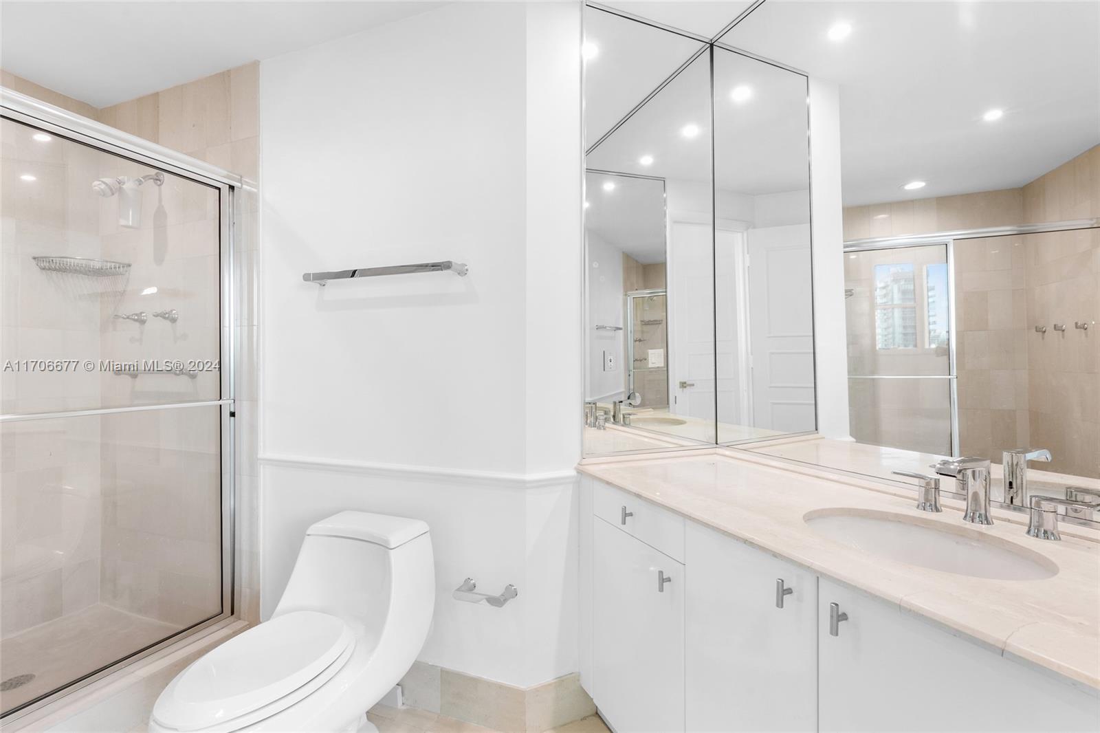 PORTOFINO TOWER CONDO - Residential