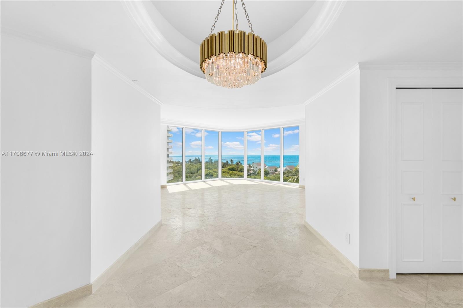 300 S Pointe Dr 801, Miami Beach, Miami-Dade County, Florida - 3 Bedrooms  
3 Bathrooms - 